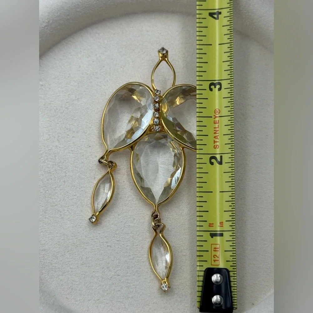 Vintage 1970s Goldtone Clear Crystal‎ Chandelier Brooch Pin Statement